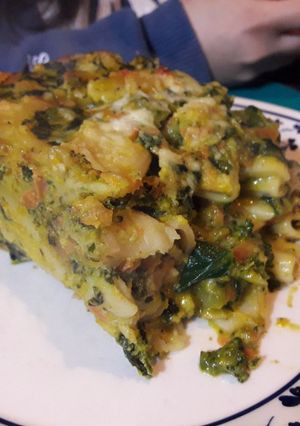 Una foto de Pastel de fideos y vegetales