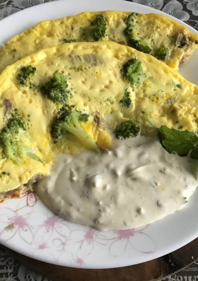 Броколі в омлеті