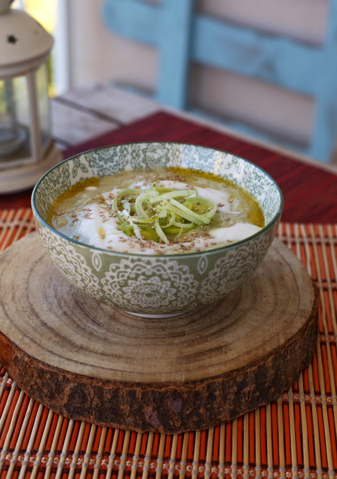 Una foto de Crema de puerros y calabacín con kéfir
