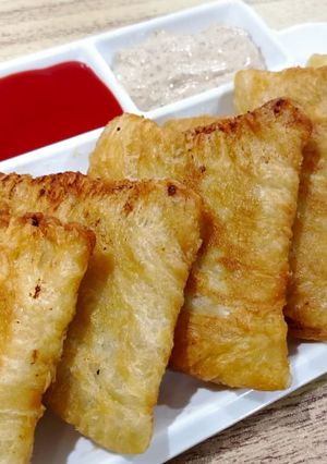 A picture of Chicken patties with frozen paratha.