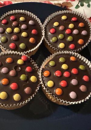 Foto di Muffin con ganache al cioccolato e Smarties