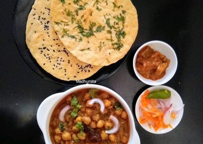 Chole Kulcha