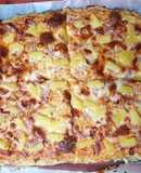 Pizza de coliflor con piña