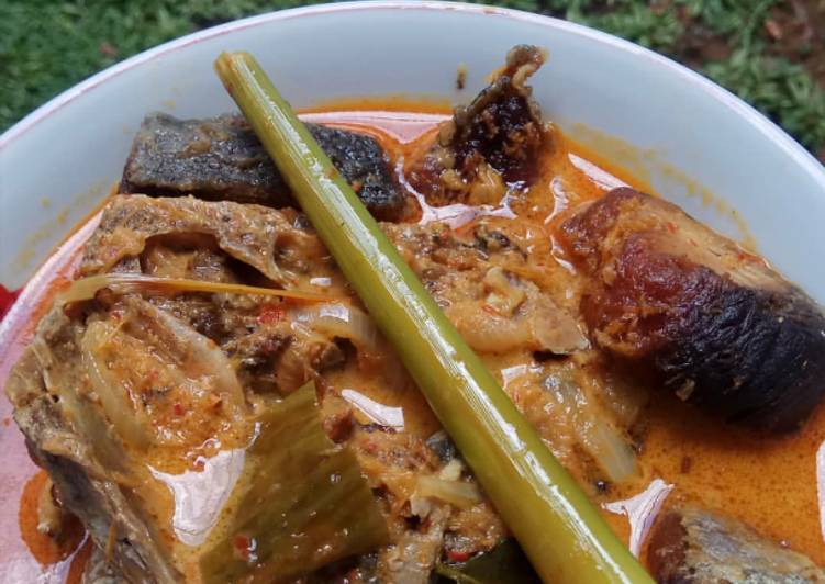 Resep Tongkol Putih Gulai Kari 😘 oleh AtikaDiniya - Cookpad