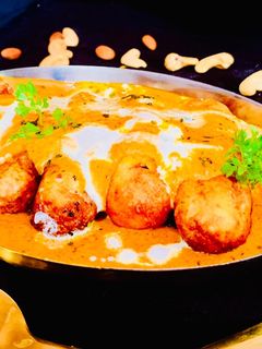 A picture of Malai Kofta.