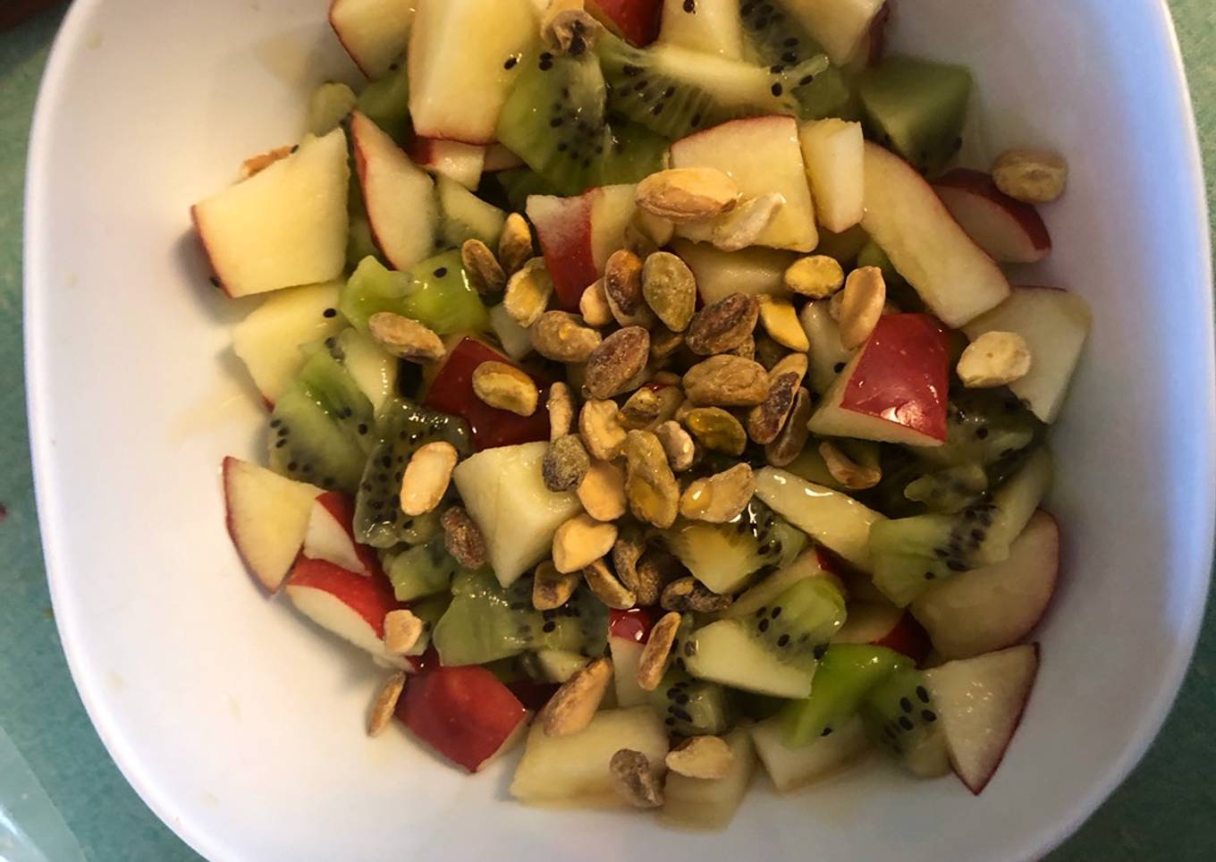 Apple salad with kiwi
