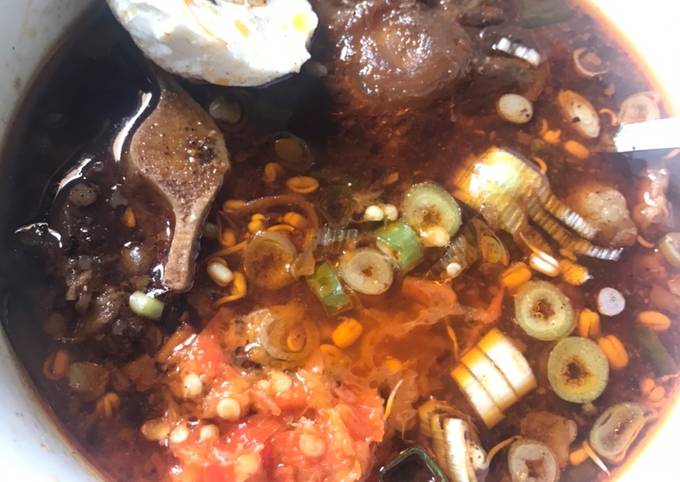 Cara Gampang Menyajikan Rawon Buntut (Oxtail black Soup) yang Bikin Ngiler