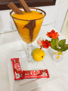 A picture of Mango juice with chocolate.