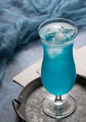 Hình của món Happy Hour 7: Aqua Velva.