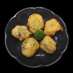 A picture of Kankola fritters.