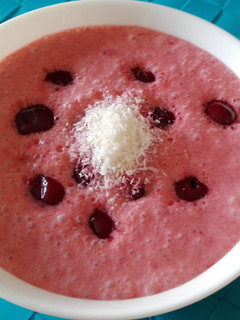 Kókusztejes meggyleves recept főzés nélkül recept fotója