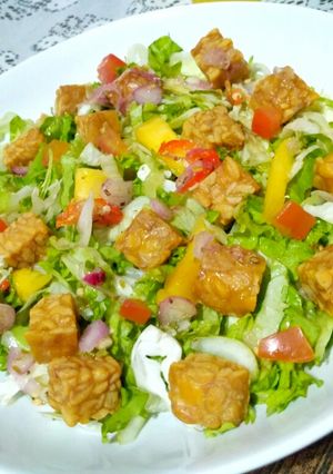 Foto resep Tempe Salad with Simple Vinaigrette Dressing