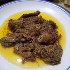 A picture of Lal gosht.