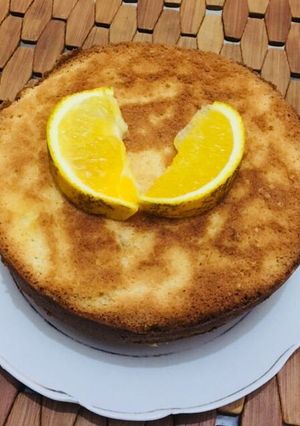 A picture of Orange chiffon cake.
