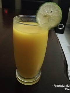 A picture of Mango smoothie 😋.