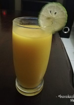 A picture of Mango smoothie 😋.