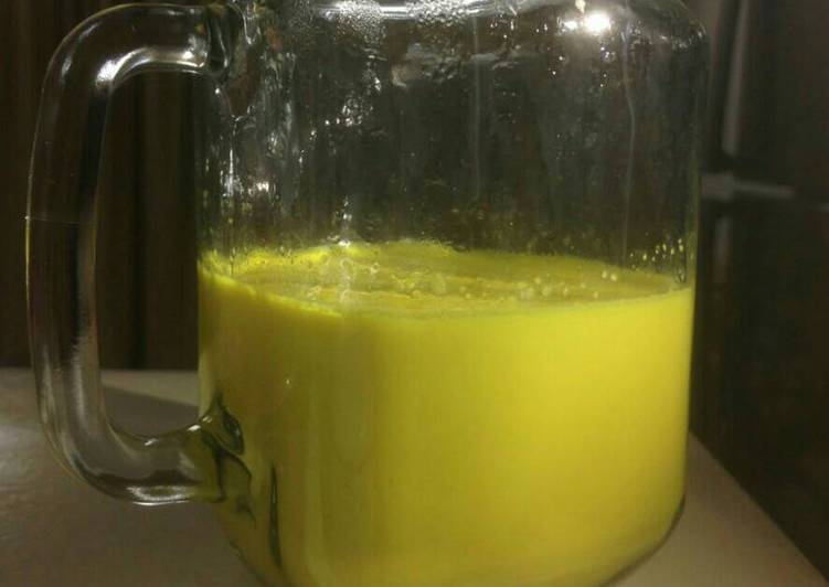 Resep Golden milk a.k.a susu madu jahe kunyit (pencegah flu dan demam) Anti Gagal