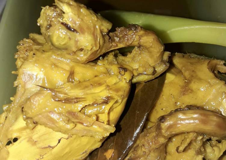 Resep Burung Puyuh Ungkep Tinggal Goreng Oleh Mamah Nindy Cookpad