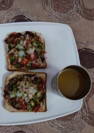 A picture of Bread pizza.