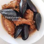 Braised Chicken & Mussels