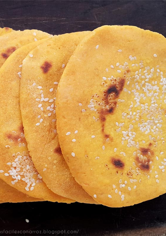 Una foto de Exquisito pan SIN GLUTEN, SIN HORNO, ECONÓMICO! Con zapallo (auyama, calabaza) y harina de arroz