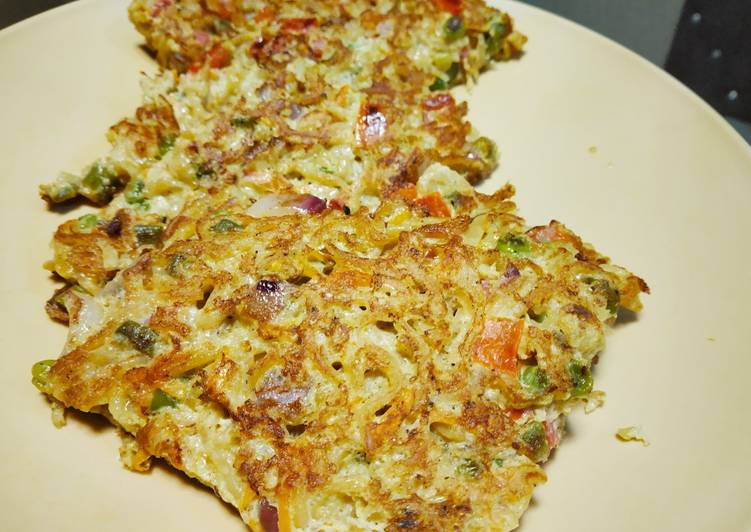 Recipe of Yummy Maggi Omelette
