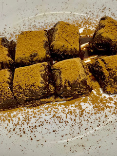 Swiss Dark Chocolate Truffles 😋 (Swiss dark chocolate truffles recipe in tamil) செய்முறை முக்கிய புகைப்படம்