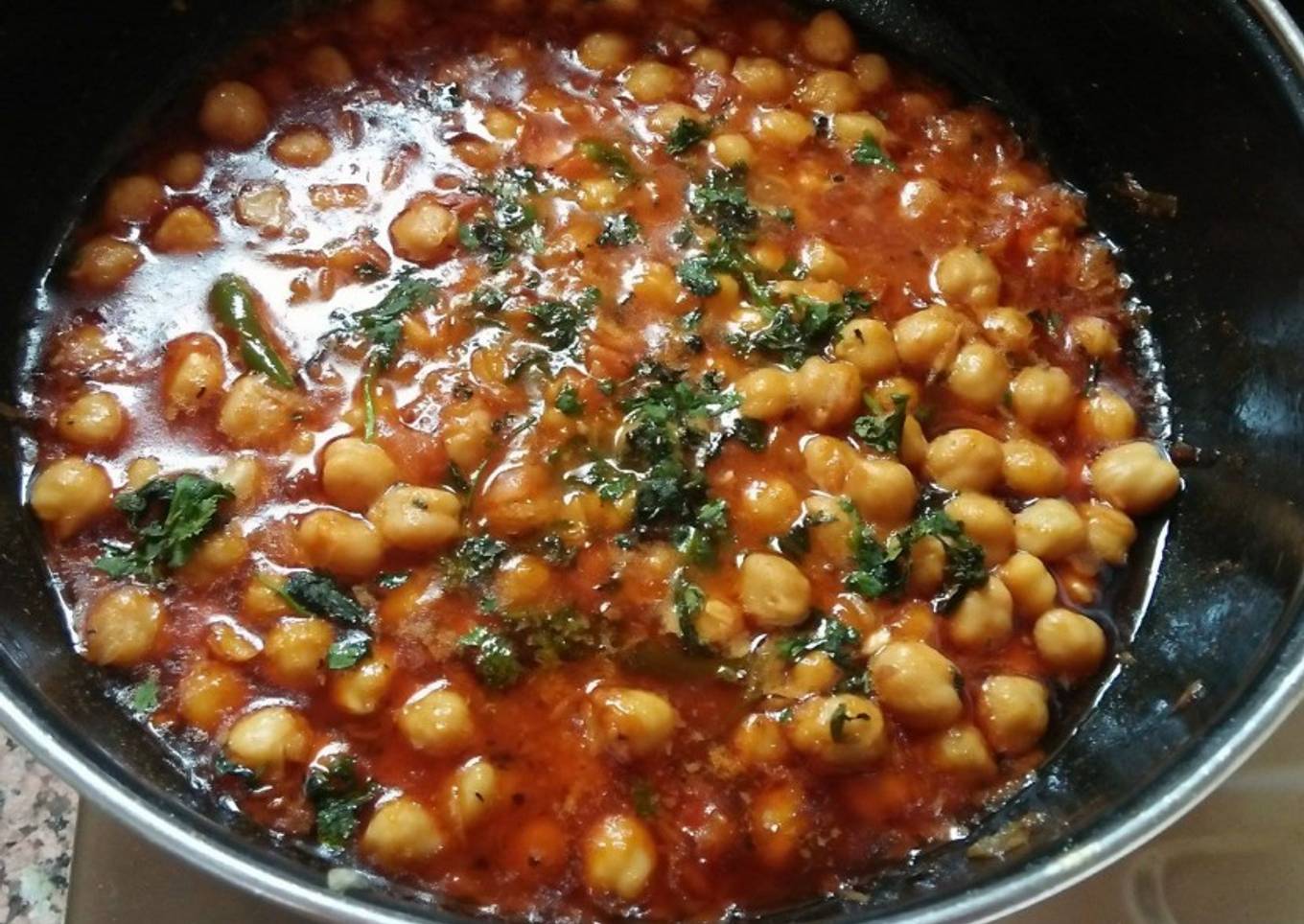 Restaurant style chole masala