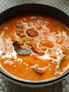 Gazdag tejfõlôs mustàros kolbàszos sonkàs lencseleves 🍾🍾🍾🍾🍾 recept fotója