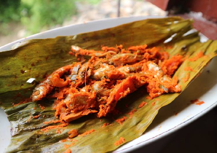 Palai ikan bilih singkarak (Pepes ikan bilis singkarak)