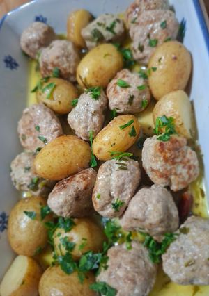 Foto di Polpettine al limone con patate novelle