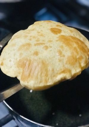 A picture of Aate ki puri.
