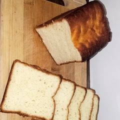 A picture of White Bread loaf Sandwich bread.