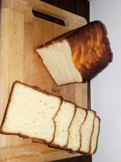 A picture of White Bread loaf Sandwich bread.