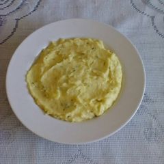 A picture of Creamy Mash Potatoes.