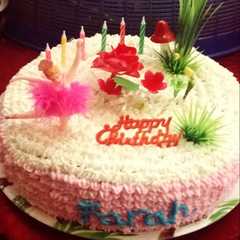 A picture of Cake ultah serba 250 gram 🎂👌.