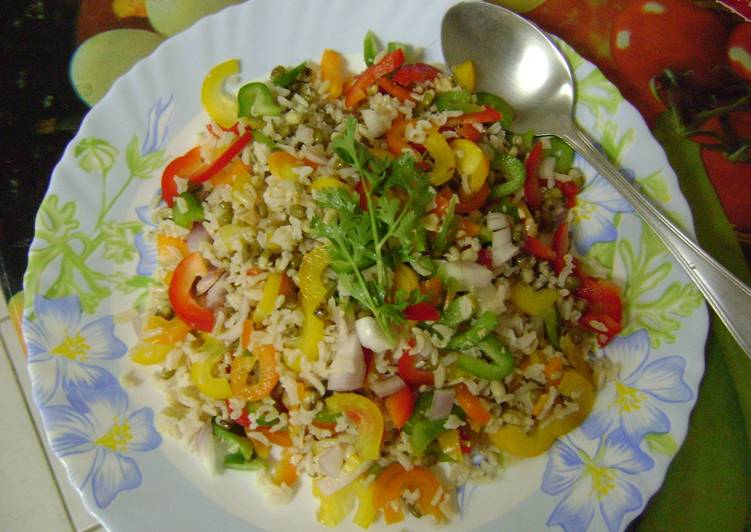 Steps to Prepare Speedy Brown Rice Salad with Bell Peppers & Sprouts