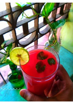 A picture of Watermelon lemonade 🍹.