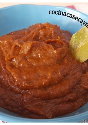 Una foto de Salsa española