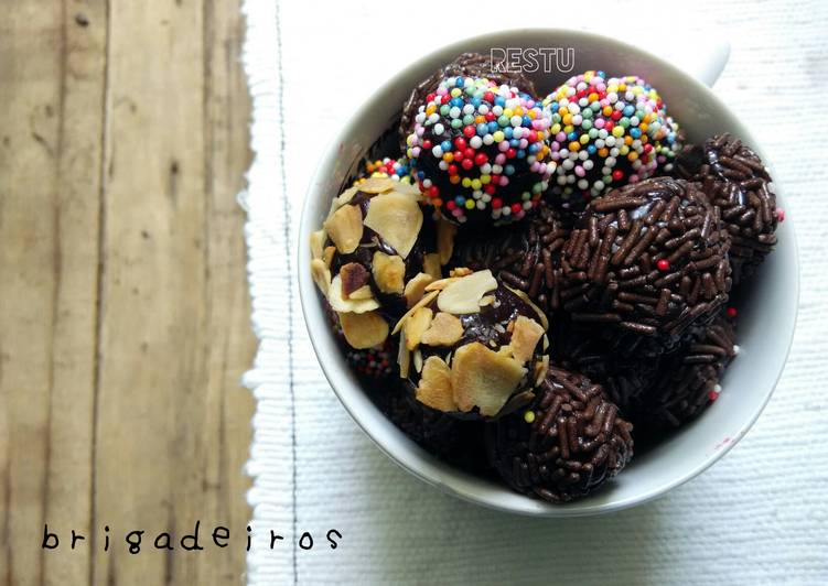 BRIGADEIROS (Brazilian Chocolate Fudge Balls)