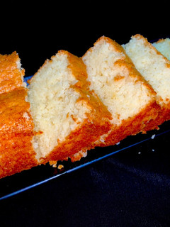 தேங்காய் கேக் (Tenkaai cake recipe in tamil) செய்முறை முக்கிய புகைப்படம்