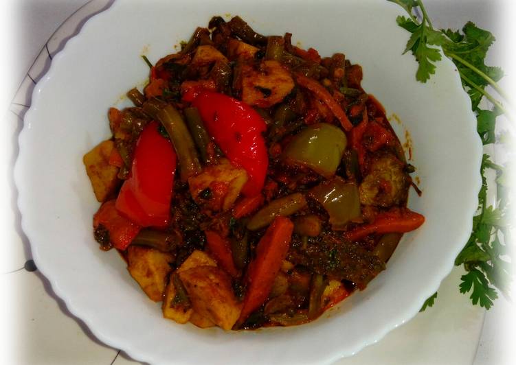 Mixed dry vegetables curry