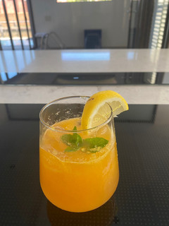 A picture of Mango Mule.