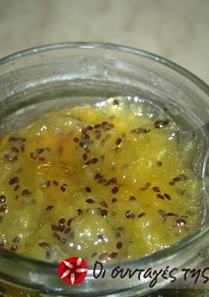 A picture of Kiwi jam.