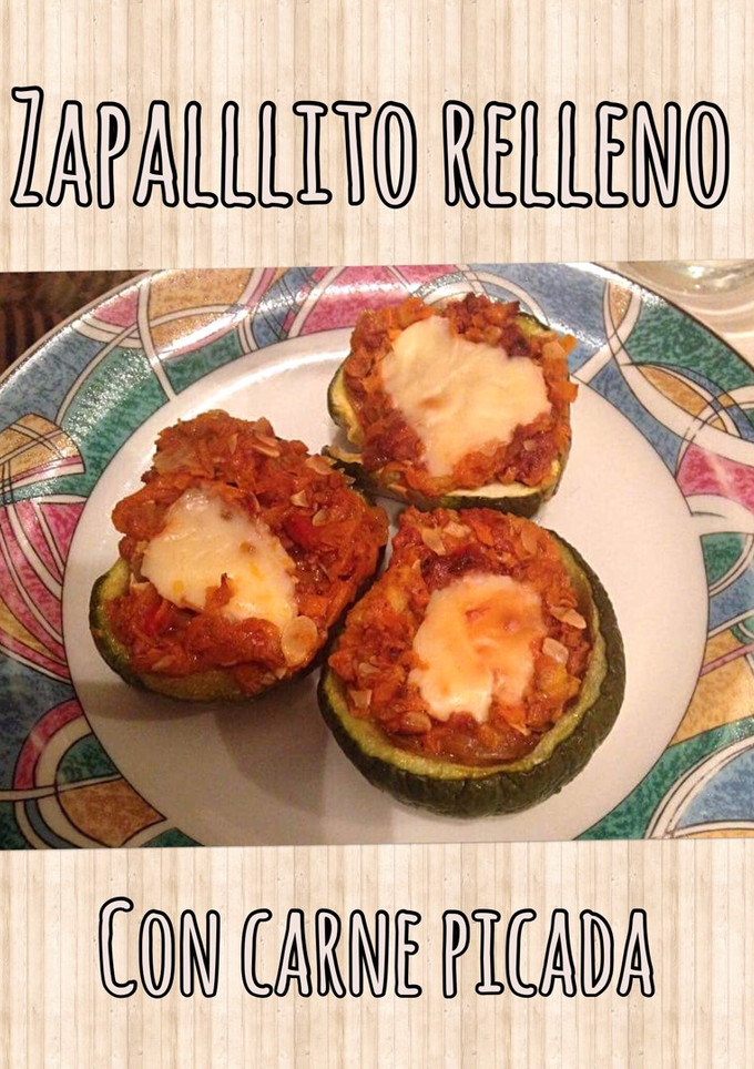 Una foto de Zapallitos rellenos con carne picada