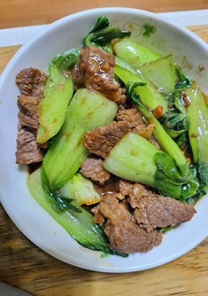 Hình của món Cải thìa xào thịt bò.