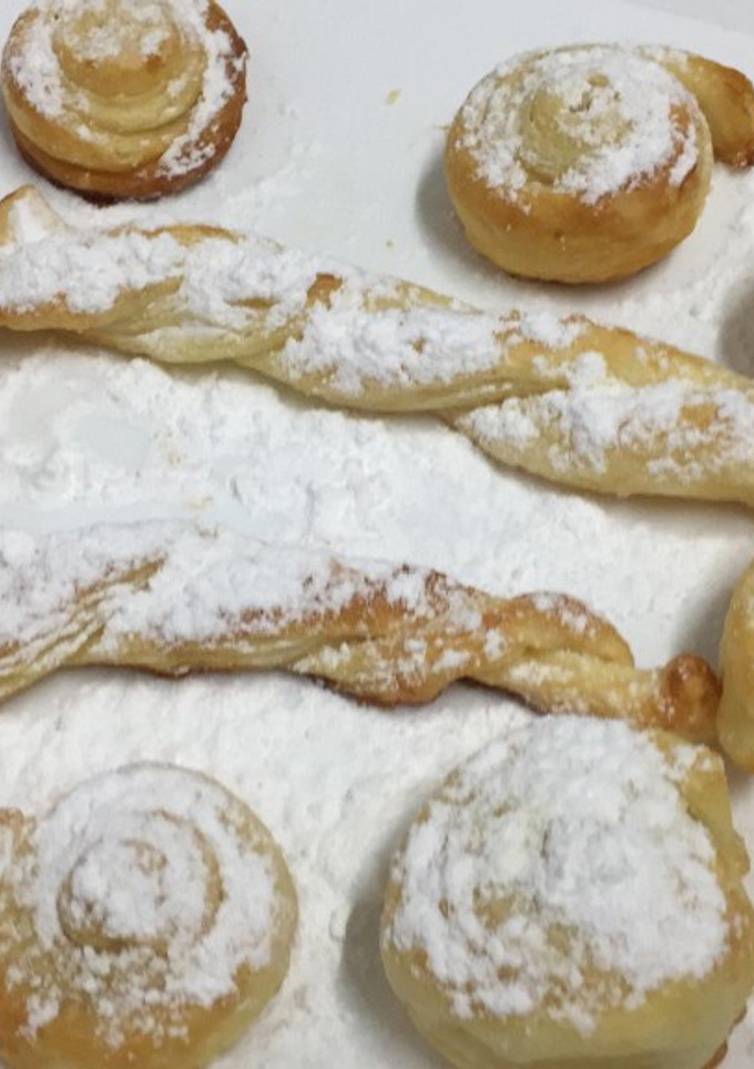 Una foto de Lazos de hojaldre caseros