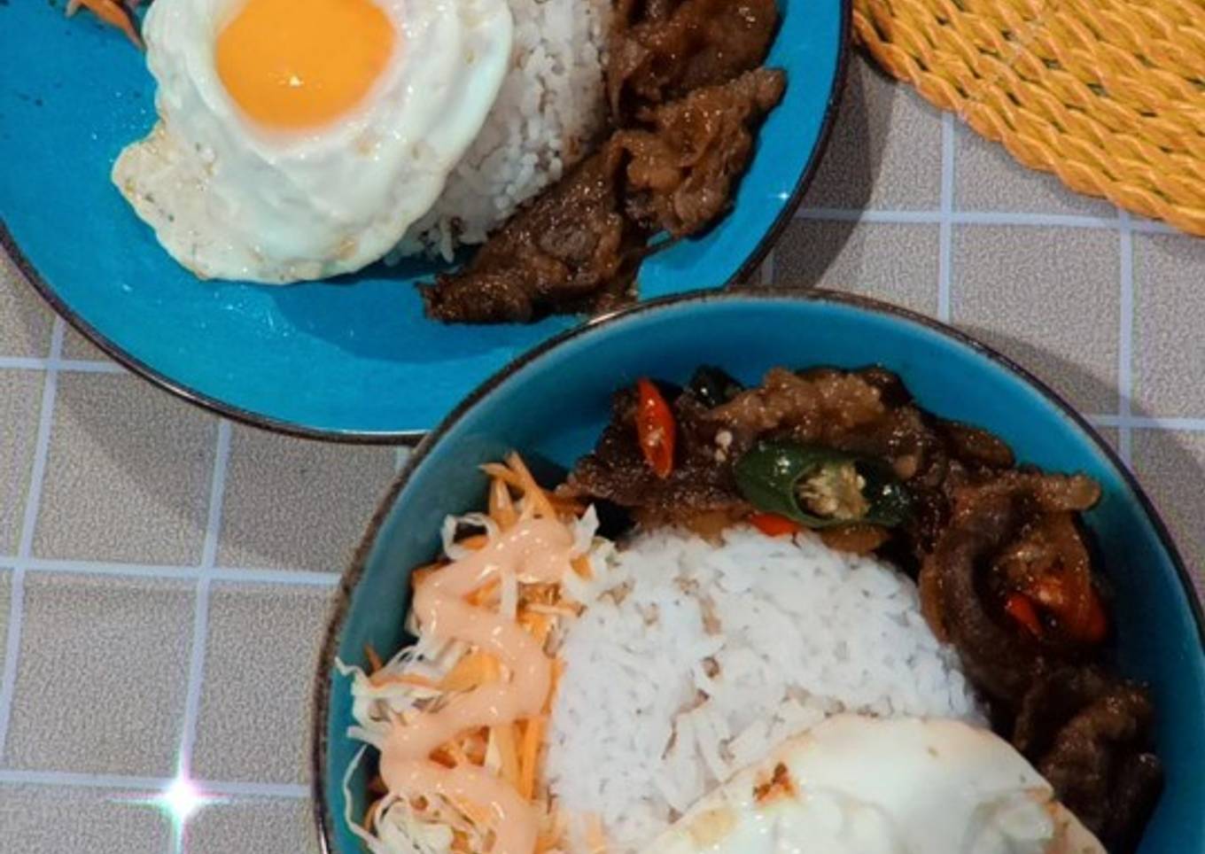 Rice bowl (beef teriyaki, salad hokben KW dan telor ceplok) - resep kuliner nusantara