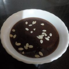 A picture of Healthy samosa khatti mitthi khajoori chatni.