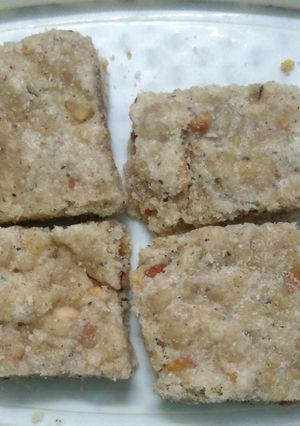 ड्राई फ्रूट पंजीरी (dry fruit panjiri recipe in Hindi) रेसिपी मुख्य फोटो
